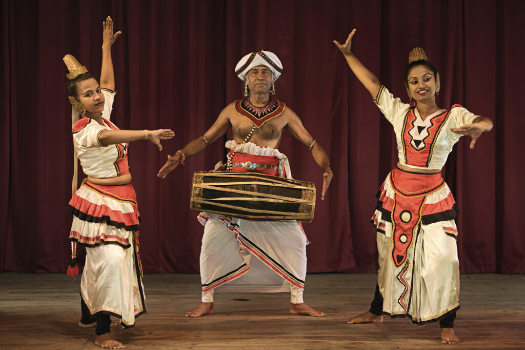 Danses traditionnelles de Kandy